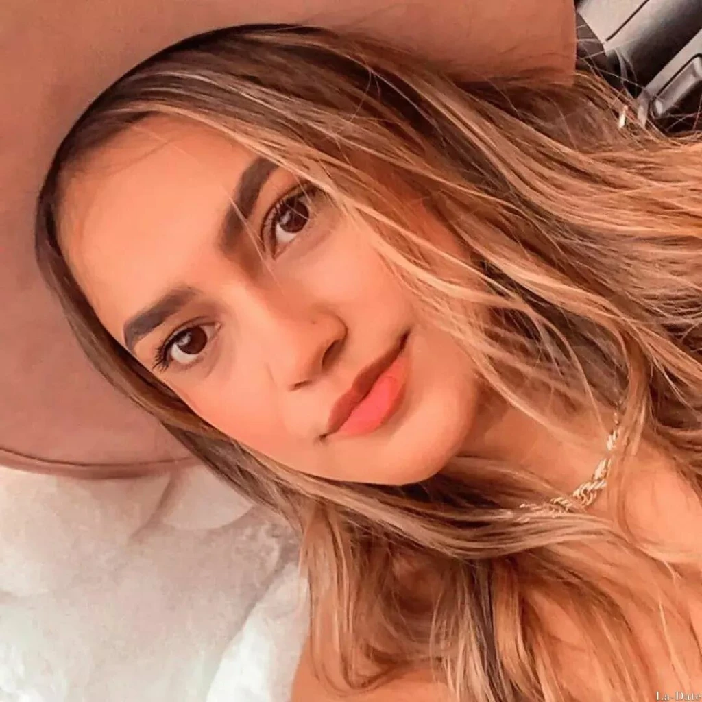 Leila Profile image 4