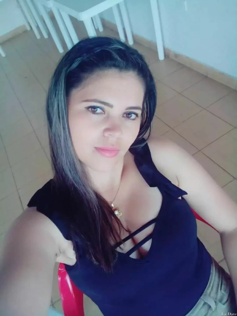 Camila Profile image 4