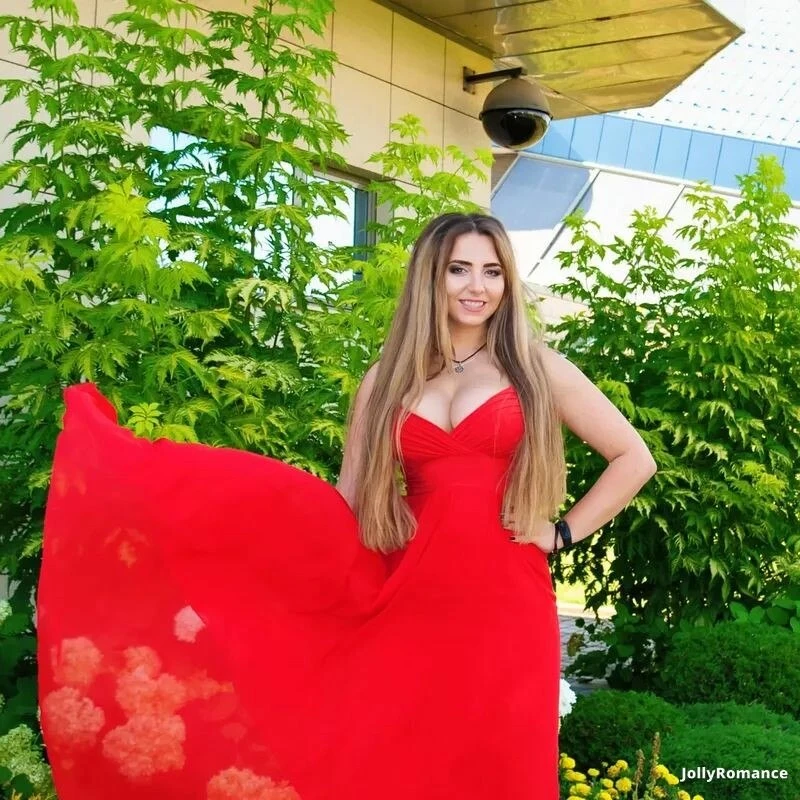 Nataliya Profile image 4