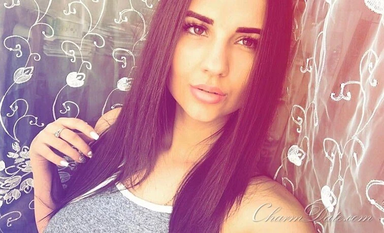 Dariia Profile image 1