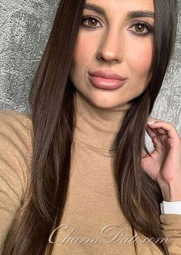 Dariia Profile image 2