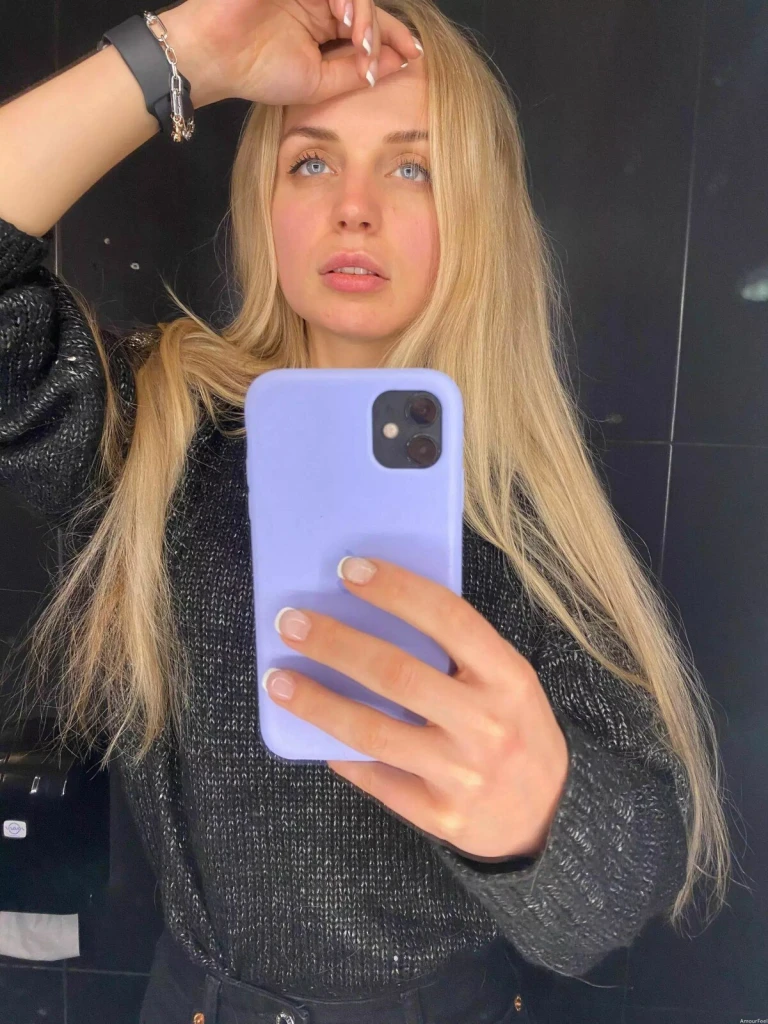 Oksana Profile image 1