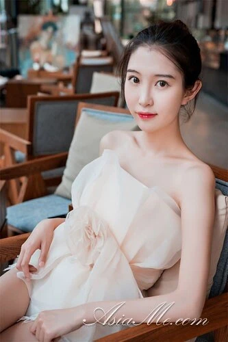 Alisa Profile image 3