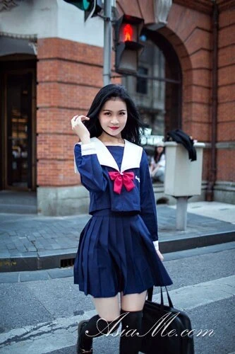 Anna Profile image 2