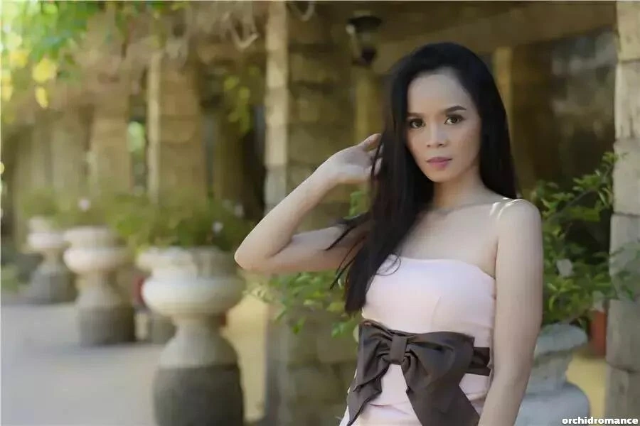 Ellie Profile image 2