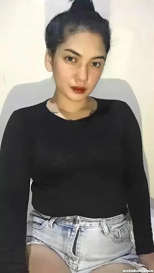 Helen Profile image 3