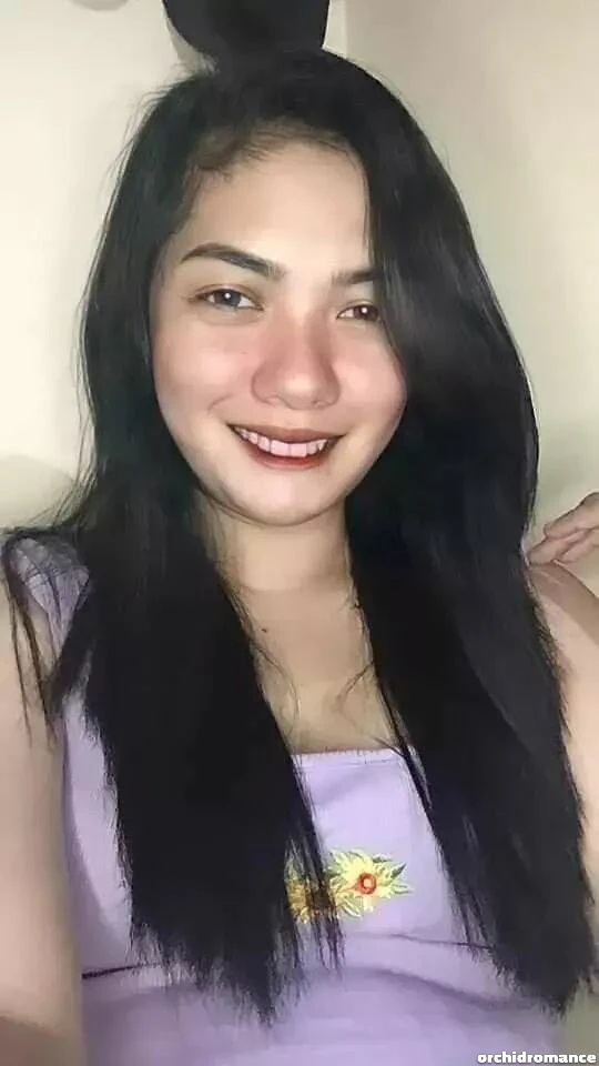 Helen Profile image 4