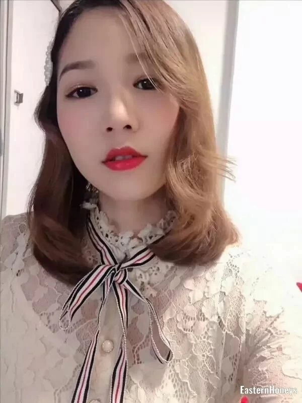 Yirong Profile image 5