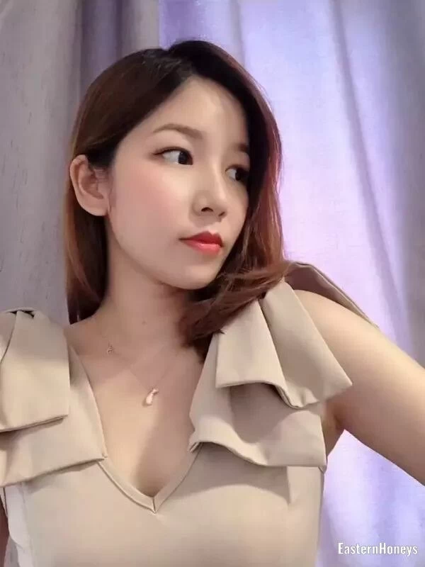 Yirong Profile image 3