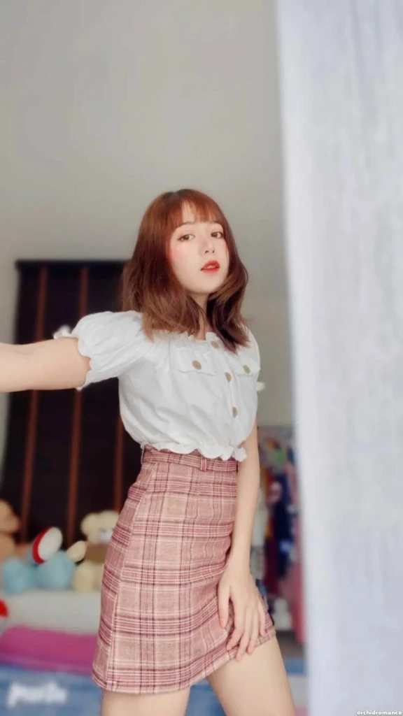 Apiradee Profile image 3