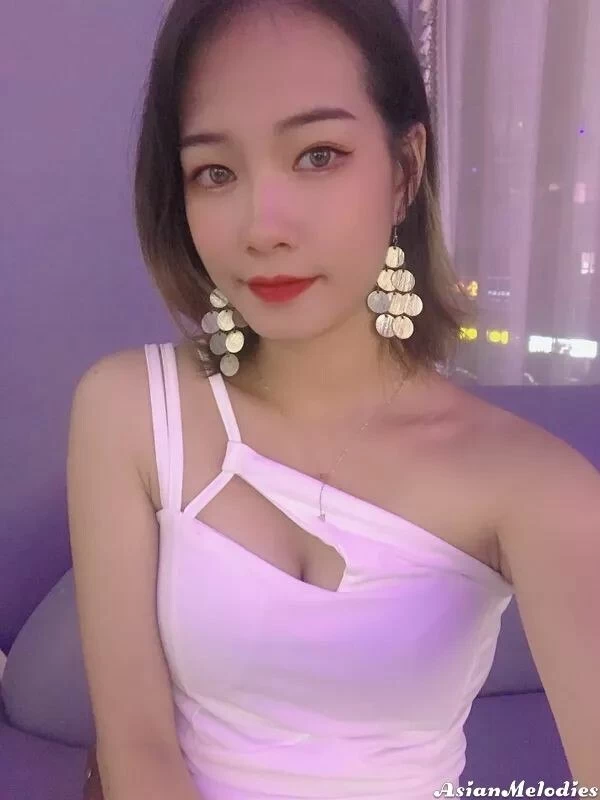 Natalie Profile image 5