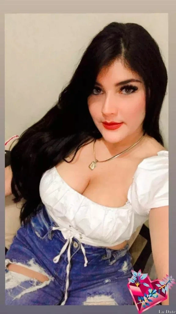 Daniela Profile image 1