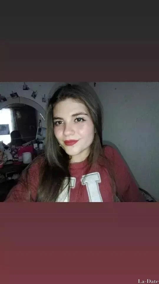 Alejandra Profile image 3