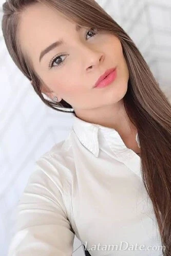 Angelica Profile image 2