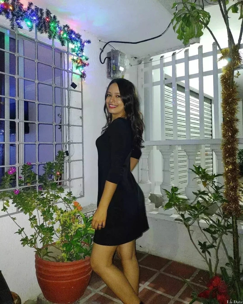 Derly Profile image 2