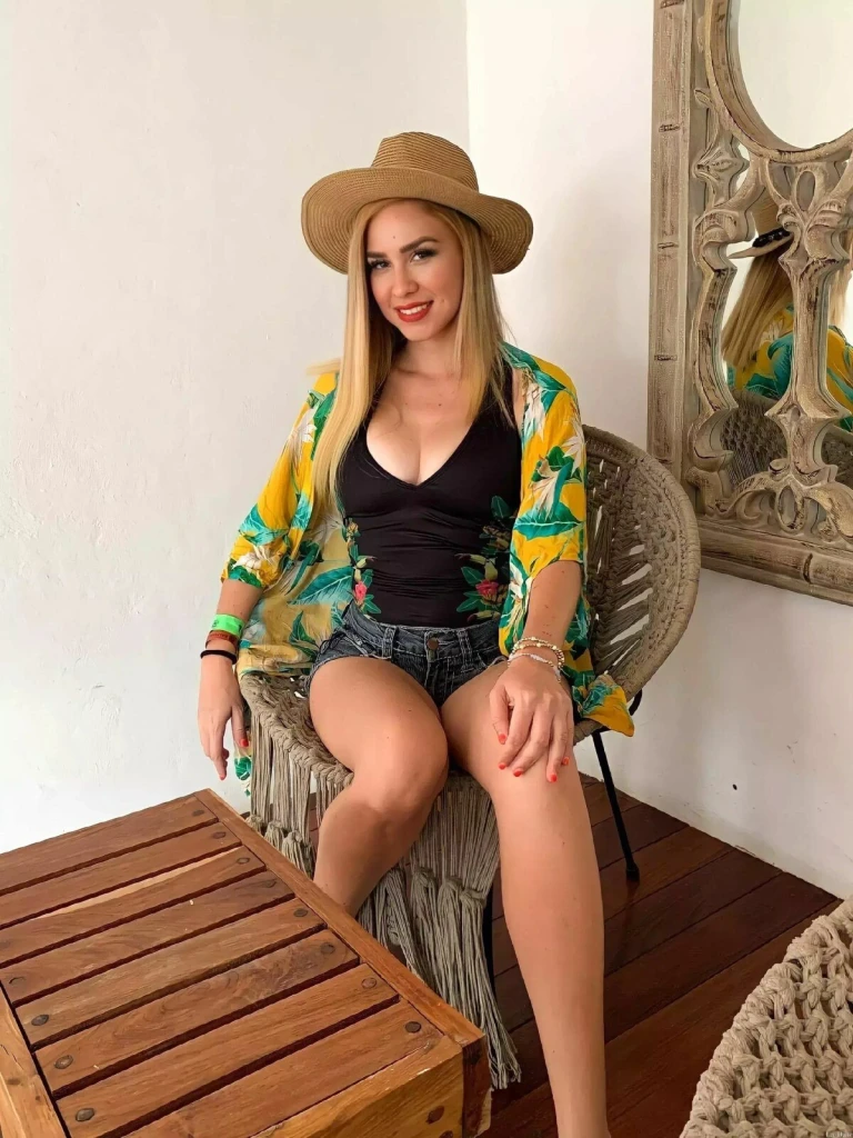 Micaela Profile image 1