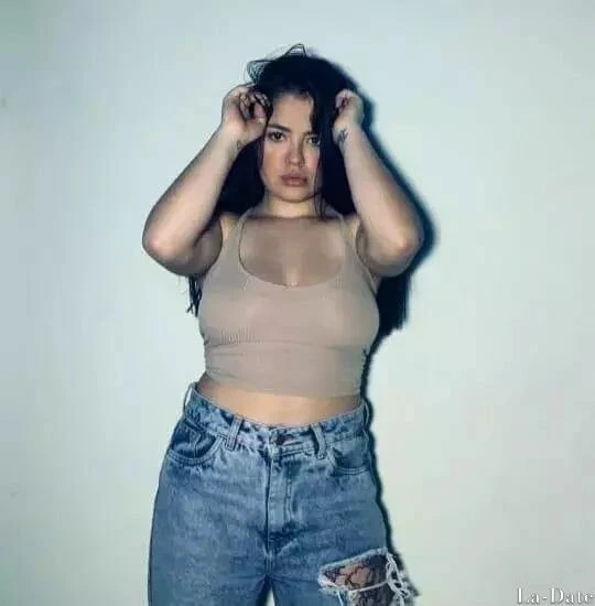 Francy Profile image 2