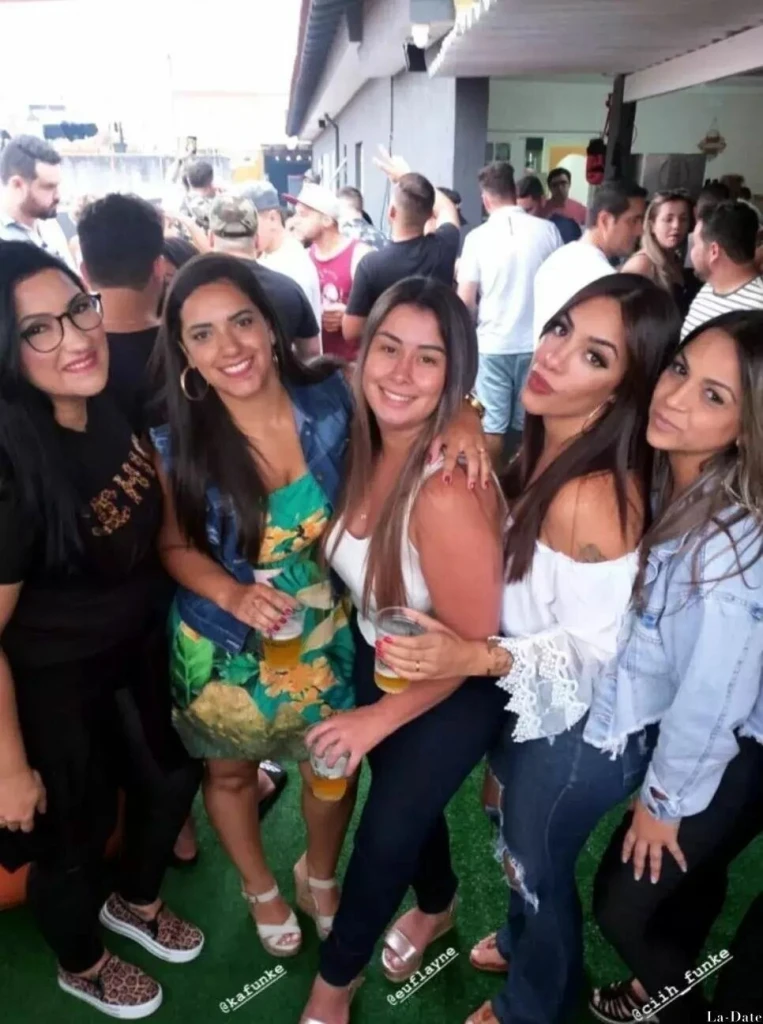 Lilian Profile image 2