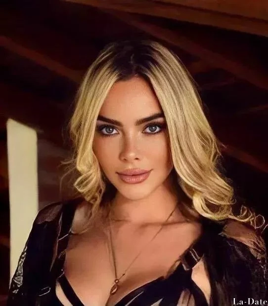 Sarah Profile image 3