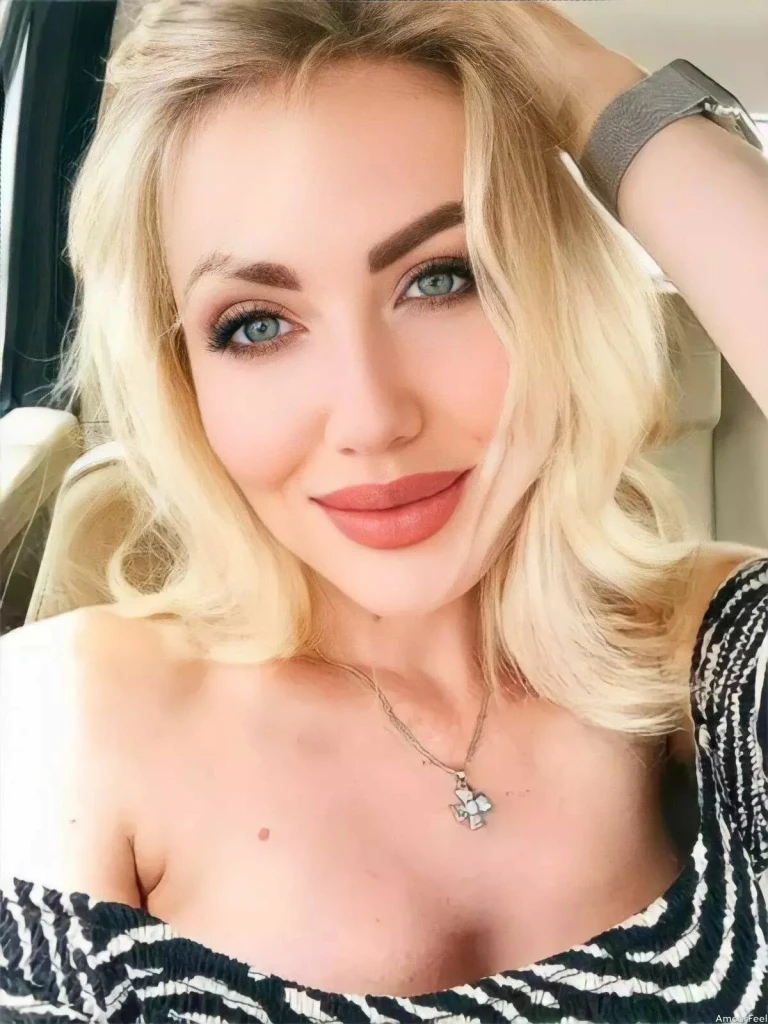 Nadia Profile image 4