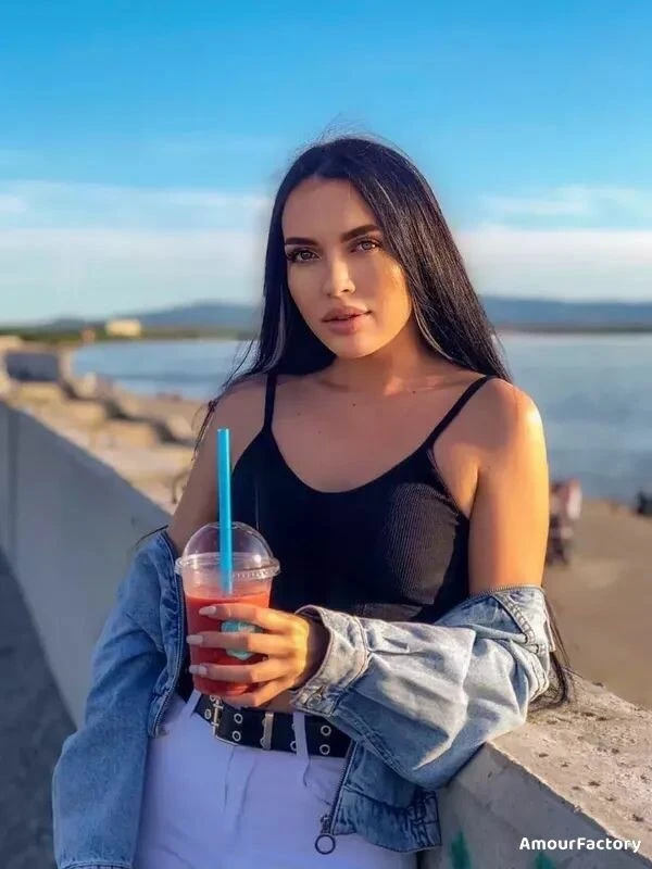 Nataliya Profile image 3